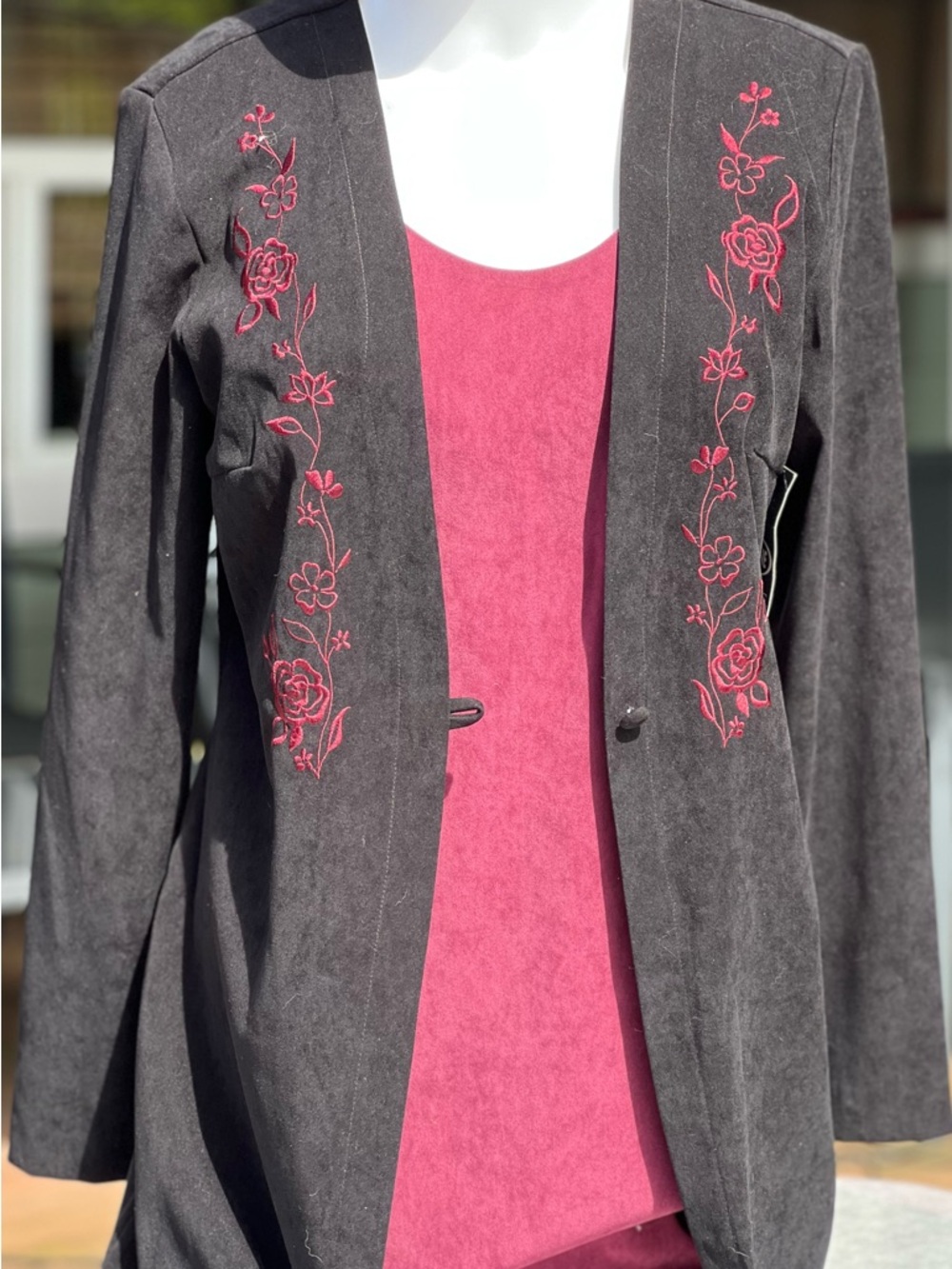 Fashion Bug Black Dress with Pink Floral Embroidery. Size 6. NWT.